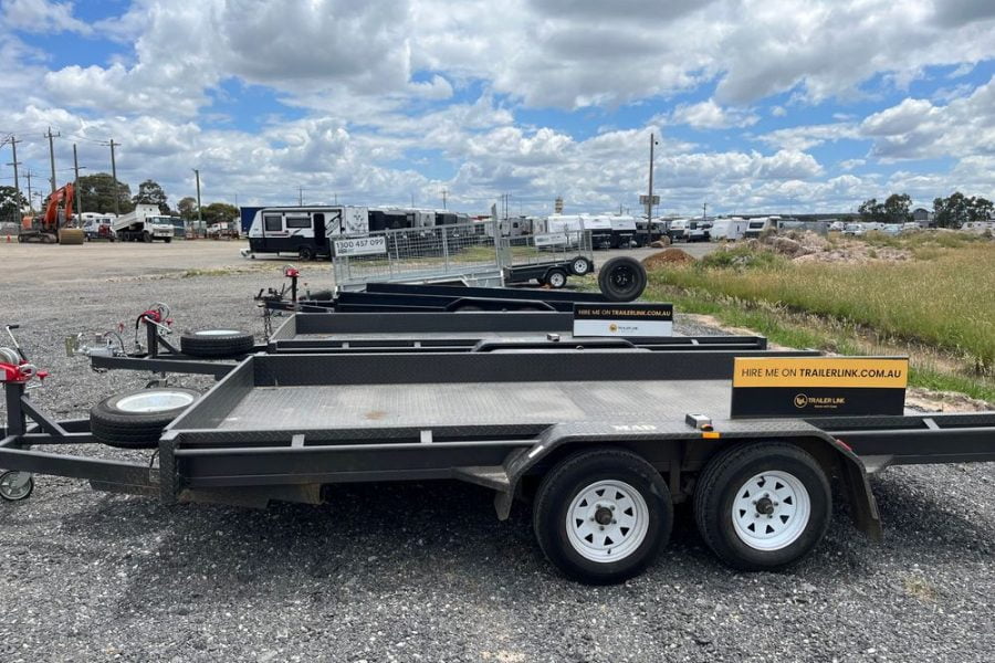 car trailer hire moe